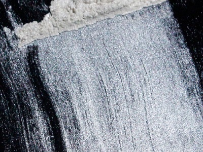 Pó prateado comestível para bolos e sobremesas, 10-60 μm – F1100A - Kolortek