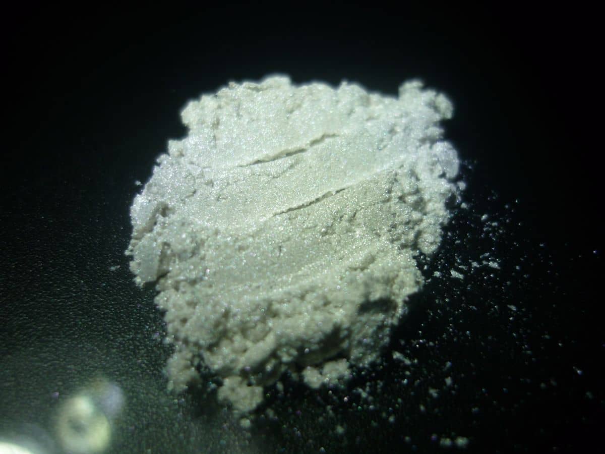 Pigmento perolado à base de mica natural – Série Branco Prateado - Kolortek