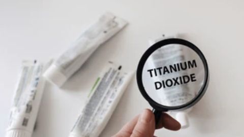 Alternativas ao dióxido de titânio em cosméticos: tendências de mercado e estratégias de formulação