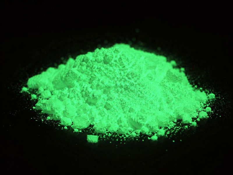 glow in the dark pigments glow in the dark pigments