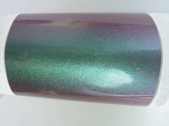 Green/Red Color Shift Pigment